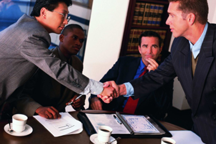 如何查询欠款人地址信息？